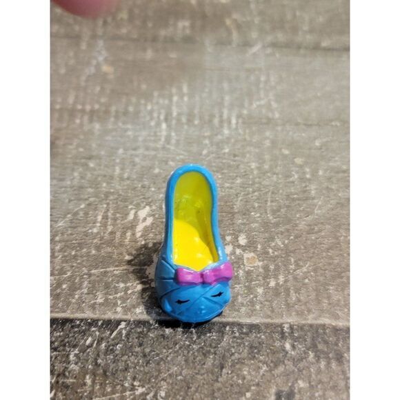 Moose Shopkins blue he'll bow shooter toys figure Mini - Picture 1 of 4